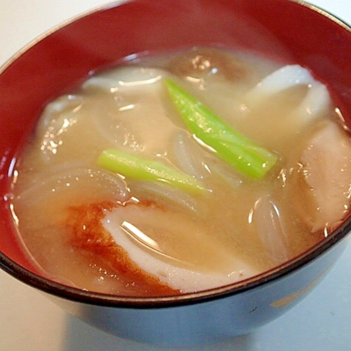 茅乃舎だしで 玉葱 椎茸 アスパラ 竹輪のお味噌汁 レシピ 作り方 By ぷ みぃまま 楽天レシピ 茅乃舎だしで 玉葱 椎茸 アスパラ 竹輪のお味噌汁 レシピ 作り方 By ぷ みぃまま 楽天レシピ